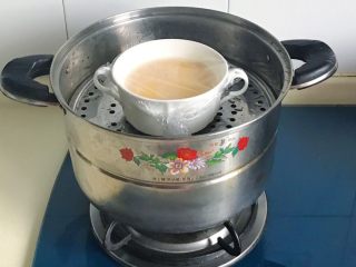 11、百变鸡蛋+虾扯蛋(小虾米鸡蛋羹),放锅里大火煮开转中火蒸10分钟