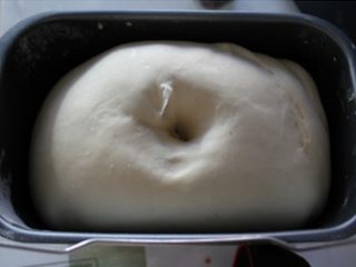 4、圣诞花环面包,发酵成两倍大