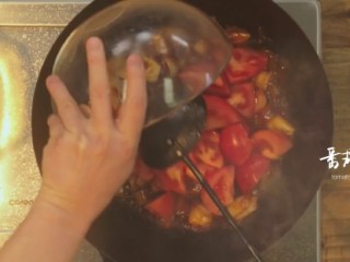 6、番茄煨牛腩&酸菜汆儿面,1-6加水、番茄块儿翻炒