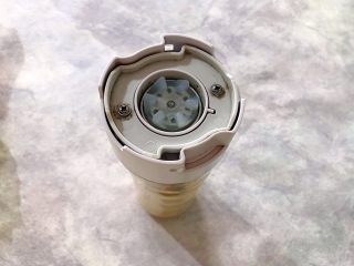 8、冬喝暖饮夏吃冰～健康饮食之百香果甜橙苹果蜜奶昔,盖上料理杯的盖子