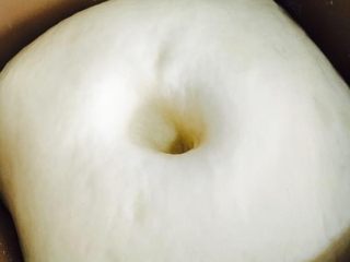 12、奶黄面包,戳洞不回缩状态。