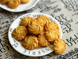 12、香酥不腻皇家曲奇,香酥不腻的皇家曲奇味道很赞！