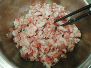 12、最爱包子+蔬菜肉包子,肉剁末