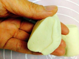 19、最爱包子+蔬菜肉包子,切开没有大洞，分几个小剂子