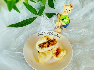 30、最爱包子+蔬菜肉包子,掰开首先先看面发的怎么样，再看看这诱人的杂蔬肉馅，流口水了吗，????????????????????????