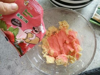 14、免炒无油无糖~清甜绿豆冰糕,当然想吃草莓口味的就加草莓果味粉