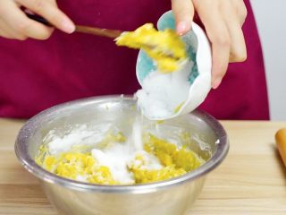 8、不煎不炸,健康养颜的美味——跨界南瓜饼,加入木糖醇