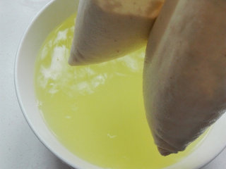 7、北京奶酪卷,滤出的奶清，可以继续做它用