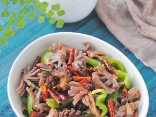 14、爆炒鸭肾,出锅，很脆很好吃