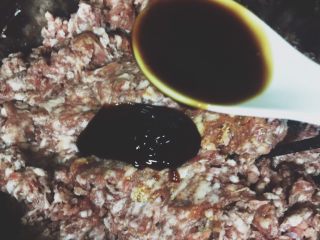 7、黑胡椒味台式脆皮肠（内附广式配方）,加蚝油2勺