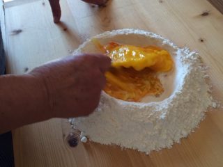 7、意大利肉酱千层面,如图