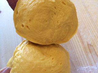 8、意大利肉酱千层面,揉成这样的面团(肉面团不加水)