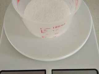 3、酸奶酪, 50克砂糖。