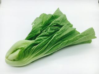 7、#咸味# 骨汤鱼松米线,准备好青菜(盖菜)