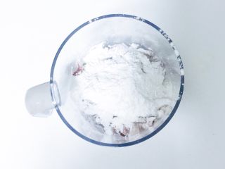 8、宝宝辅食：猪肉玉米肠,加入玉米淀粉