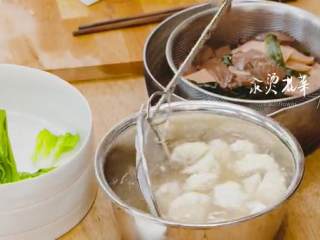 14、山城毛血旺,氽烫花菜