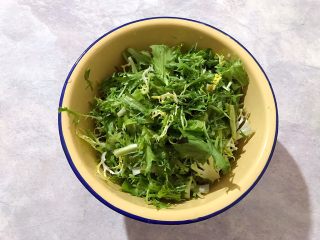 22、健康饮食の凉拌爽口小菜～苦菊裙带菜,全部剪好