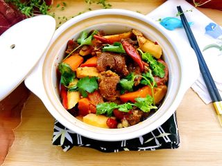 30、山药胡萝卜牛肉煲,成品