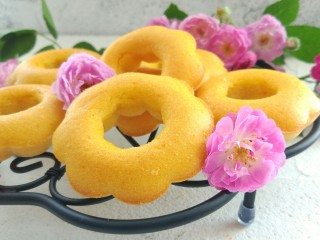 15、胡萝卜甜甜圈（免油炸烤箱版）,成品