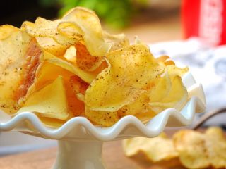 12、椒盐烤薯片,成品。