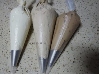 9、巧克力海绵纸杯蛋糕 ,