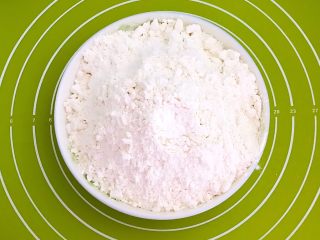 2、宝宝健康食谱 蛋黄动物饼干,低筋粉330克