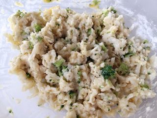 6、香香的小藕饼,搅拌均匀,成粘稠状