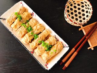 18、腐皮肉馅卷,鲜美的腐皮肉馅卷就完成了