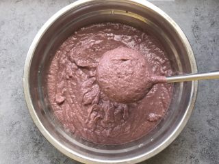 7、自制红豆沙,用料理机打成泥状