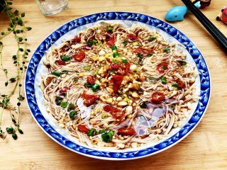 27、夏日里的开胃小凉菜➕蒜蓉炝拌金针菇,成品