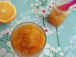 15、蜂蜜橙子茶,装入无水无油小瓶（我放到快用完的蜂蜜瓶了），盖紧盖子放冰箱。随吃随取。