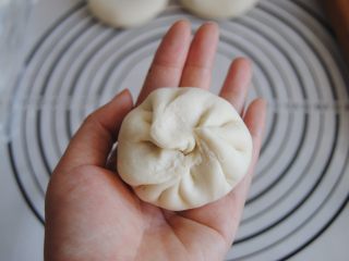 10、猪肉玉米馅饼,包包子一样收口