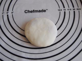 11、猪肉玉米馅饼,收口朝下稍稍压扁