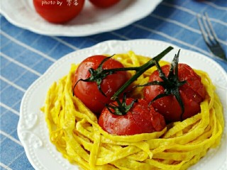 12、蛋皮西红柿,【蛋皮西红柿】就做好啦。