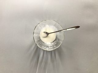 14、黑米旋风小蛋糕,混合制作成糖衣。