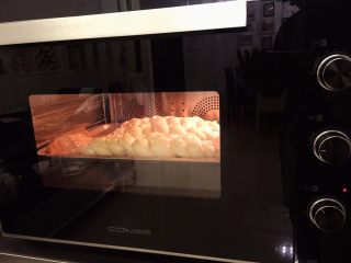 13、三股辫子面包,烤箱170度15-18分钟