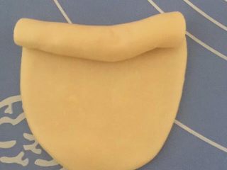 8、一口酥,卷起