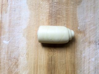 19、蛋黄酥,从上往下卷