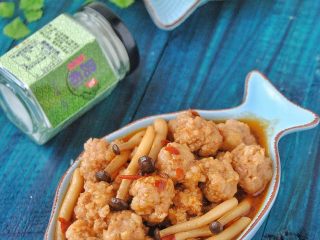 16、昆布丸子,汁水也很下饭哦