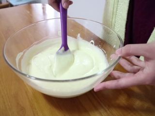 14、松饼(无泡打粉),继续翻拌均匀