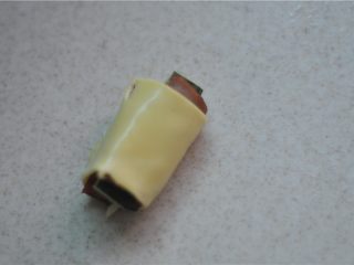 5、解决剩吐司的好方法——芝士土司夹,外面再包裹上芝士