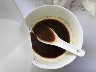 13、日式肥牛饭,在加半碗清水；