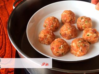 4、照烧小丸子,冷水上锅蒸