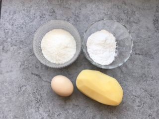 1、土豆椰蓉球,食材准备