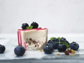 12、葡萄干奶冻,美味。