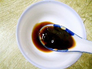8、蒜蓉茄子,1汤匙蚝油