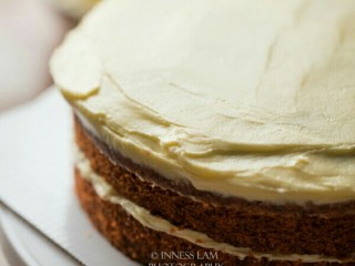 16、【经典胡萝卜蛋糕】 胡萝卜的华丽变身,合起来以后涂表面