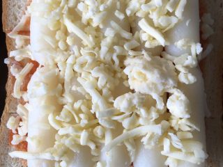 21、四种方式吃吐司,撒上马苏里拉芝士碎