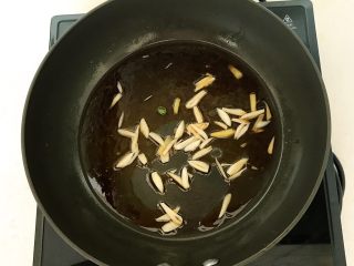 12、5分钟快手菜 蚝油生菜,炒匀