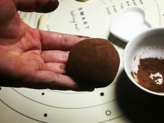 11、香菇馒头包,如图所示！薄薄一层，水也不能多！